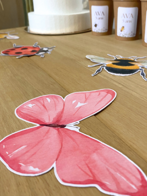 Chemin de table insectes